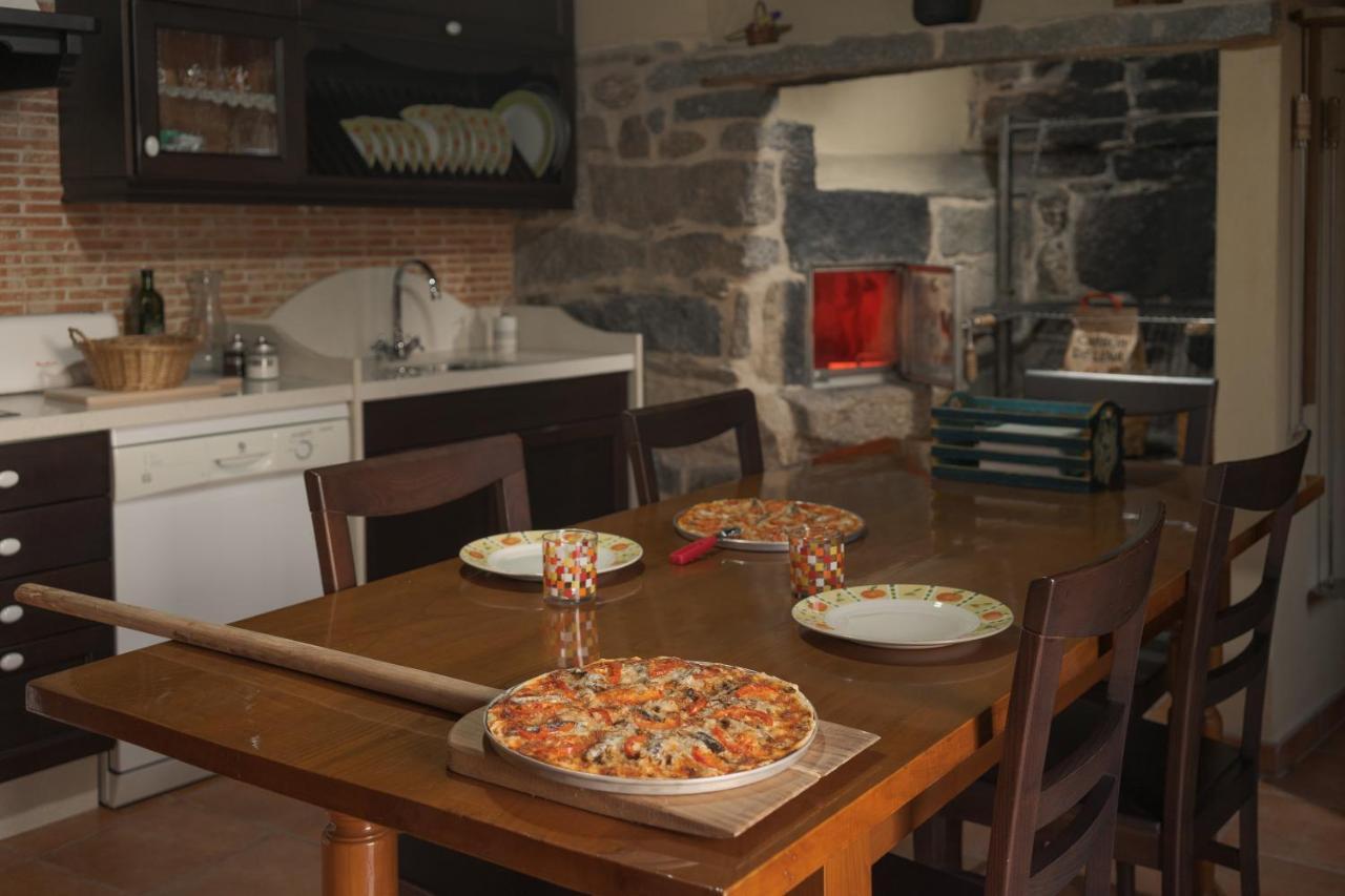 A Casa Da Charca - Casa Rural Con Jardin ポンテベドラ エクステリア 写真